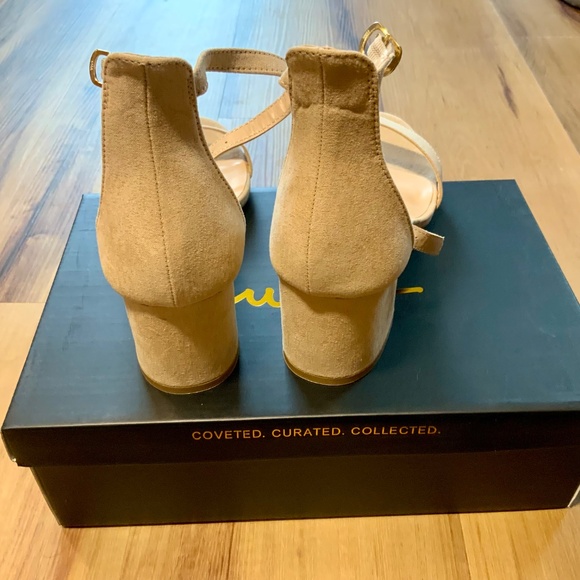 NEW IN BOX! Suede block heels - Picture 2 of 7